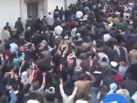 فري برس ريف دمشق أبطال الزبداني فلي مظاهرة حاشدة بعد التحرير وانسحاب كتائب الأسد منها 18 1 2012