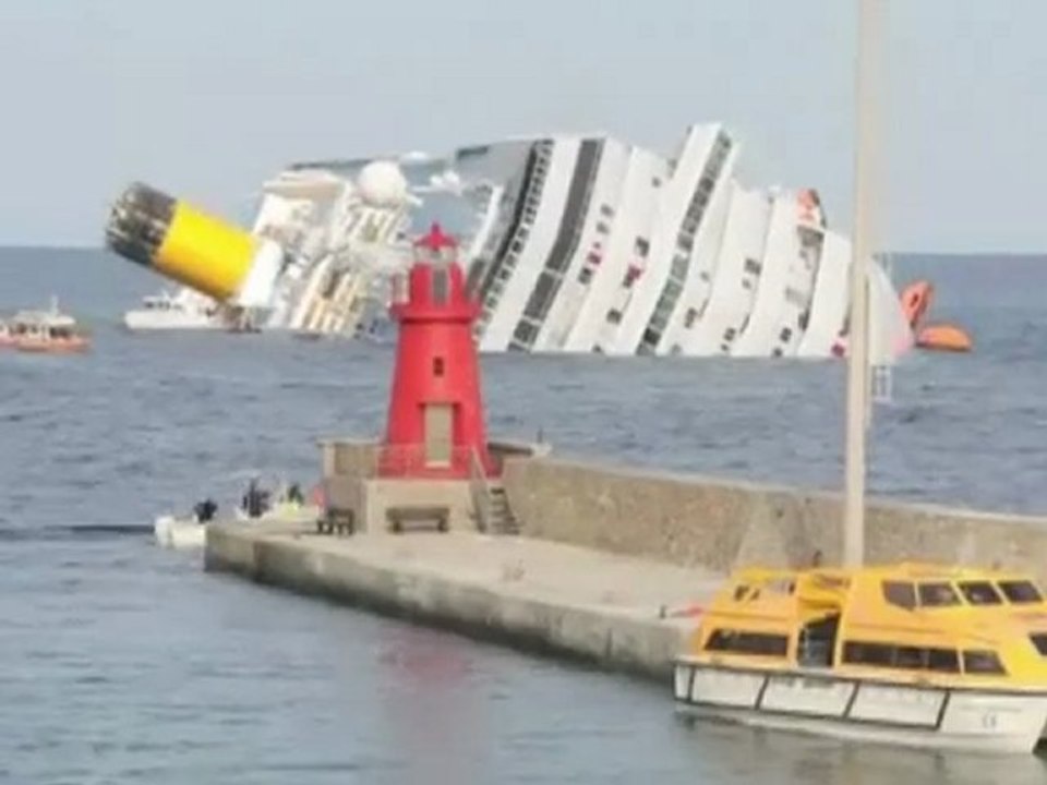 Costa Concordia accident live footage evacuation Handy Video HD