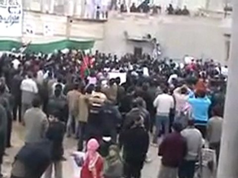 فري برس حمص حي عشيرة مظاهرة رائعة مع الجيش الحر 20 1 2012