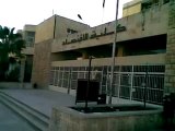 فري برس   رفع علم الاستقلال فوق كلية الاقتصاد جامعة حلب 20 01 2012