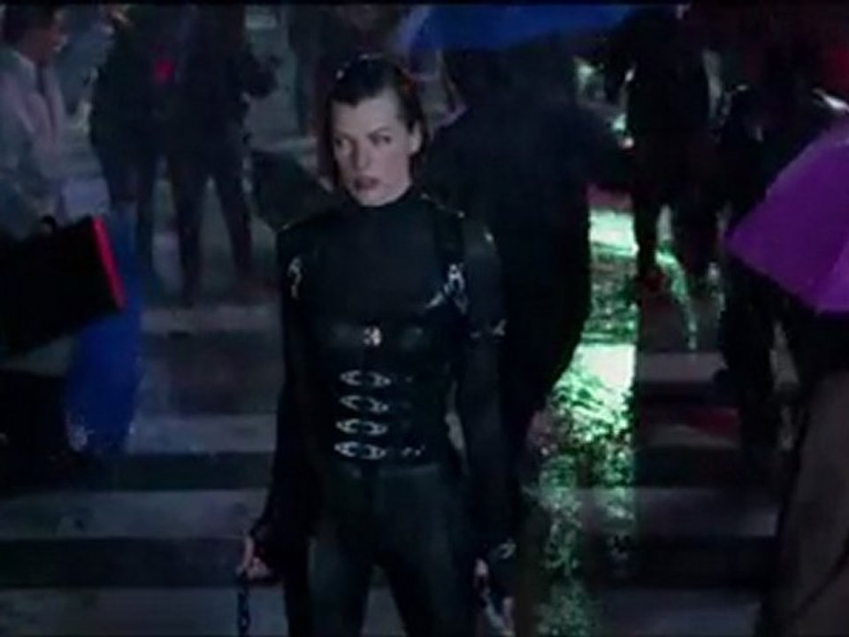 RESIDENT EVIL RETRIBUTION - Official Trailer - Out 14th Septemeber 2012