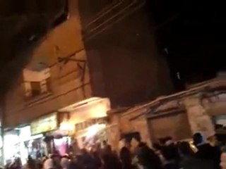 فري برس   مظاهرة مسائية زملكا ريف دمشق 21 1 2012 ج2