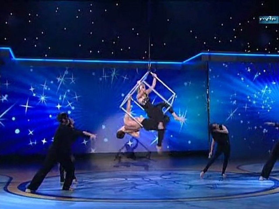 Helene Fischer - Jeden Morgen wird die Sonne neu gebor'n