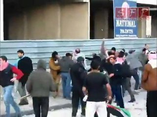 ضرب بلطيجة النظام الشعب الأعزل بالعصي