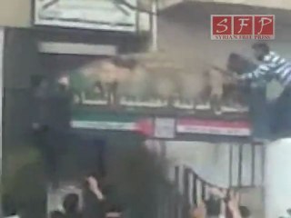 مظاهرة المعضمية تشييع الشهداء الثلاثاء 5-4-2011 جزء 2