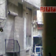 تكسير واجهات المحل من قبل الشبيحة في سقبا 21-5-2011
