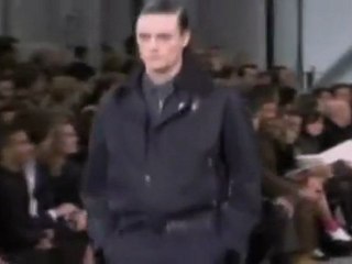 Louis Vuitton pisa fuerte en Milán