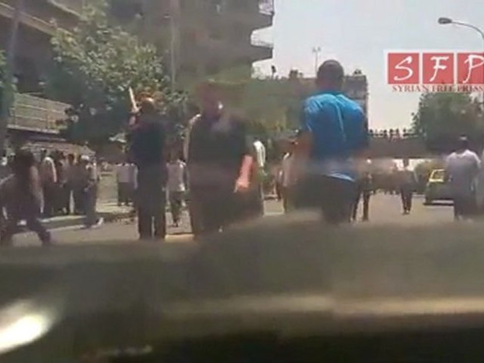 دمشق الميدان تصوير مخفي لعصابات بشار  10-6-2011 - video Dailymotion