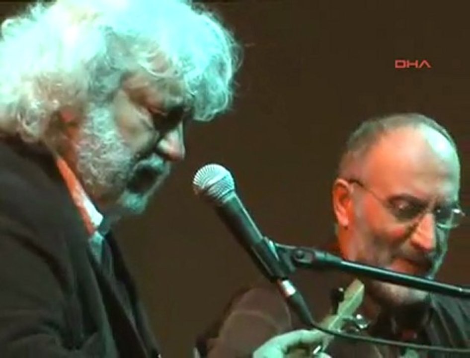 Erkan Oğur ve İsmail Hakkı Demircioğlu Büyüledi