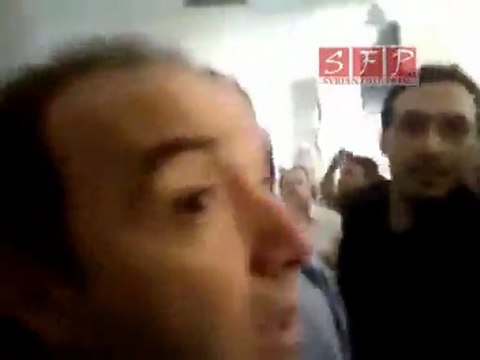 حلب- القصر العدلي -محاميي حلب-هتاف للحرية 29-6-2011.mp4