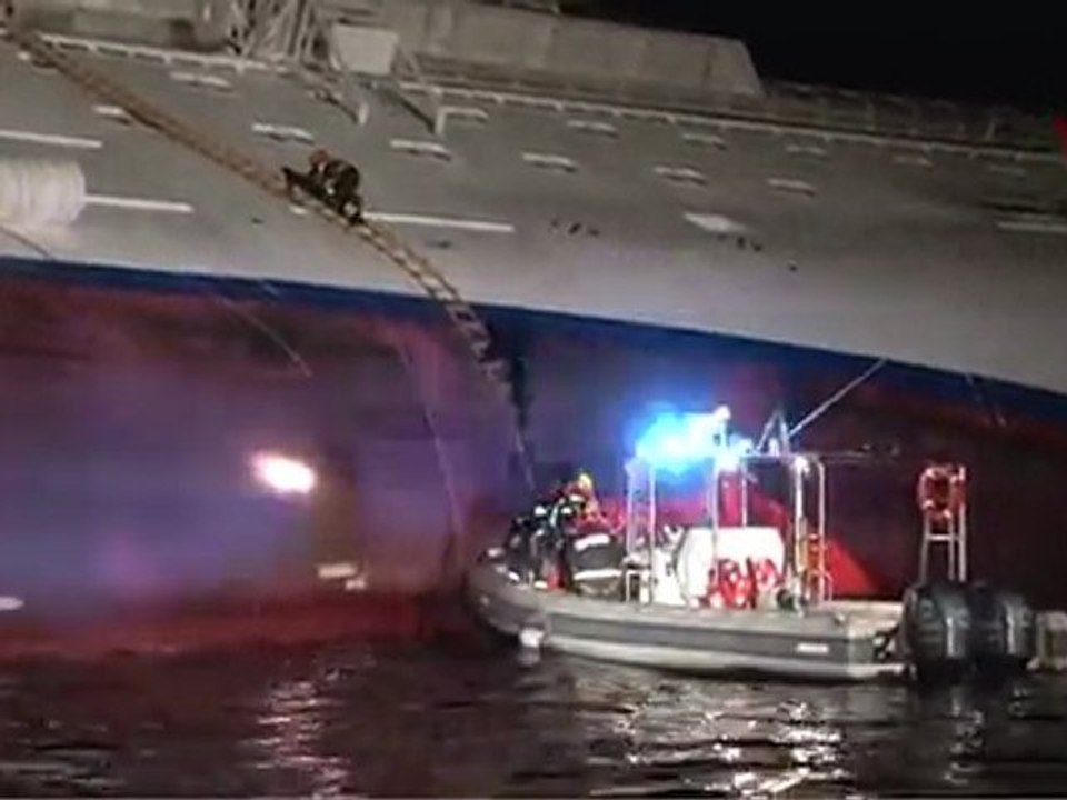 Isola del Giglio - Costa Concordia - VVF saf+smz+incursori notte