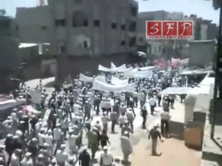 أكثر من 30 ألف متظاهر في القابون دمشق جمعة ارحل 1-7-2011