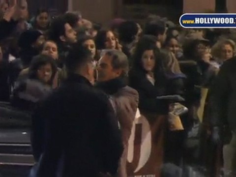 Beau Bridges signs autographs for fans outside the Hirschfeld Theatre