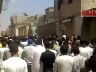 حمص تلبيسة رغم الحصار مظاهرة في جمعة ارحل 1-7-2011
