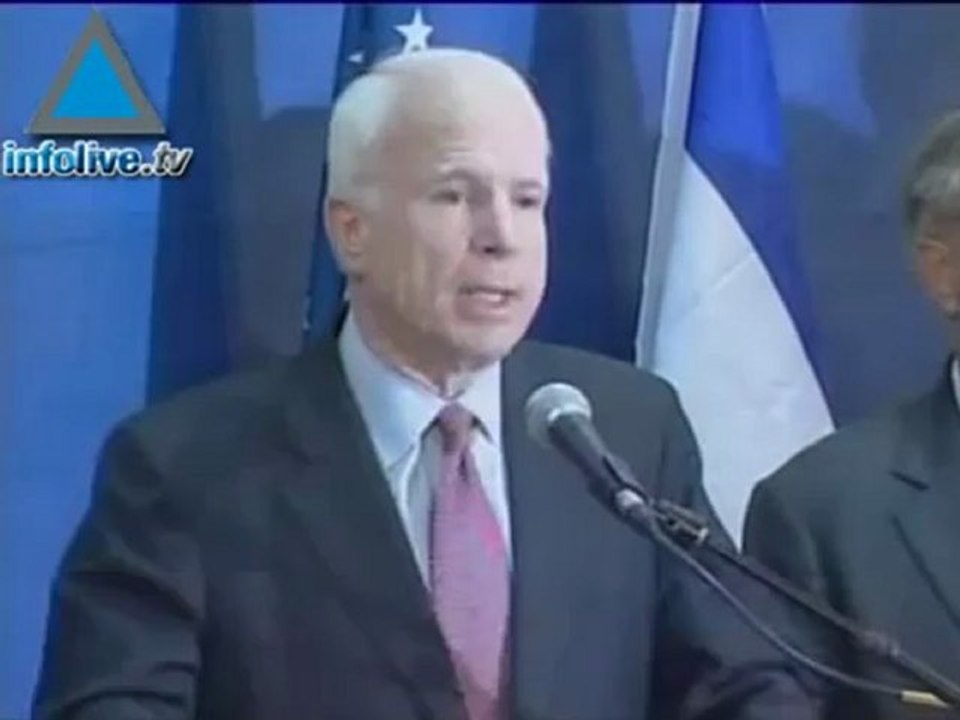 McCain Tells Sderot "Noone should be forced to live with roc