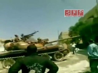 إدلب - الدبابات في إبلين في جبل الزاوية جمعة إرحل 1-7-2011