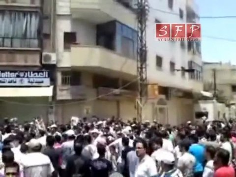 حمص تشييع جنازة الشهيد هادي الجندي 10-7-2011