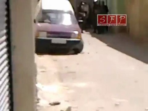 مقطع جديد لاشتباكات حرستا في جمعة لا للحوار 8-7-2011
