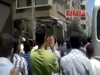 مظاهرة مسجد البغدادي 5 رمضان إن الله معنا 5-8-2011