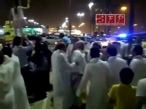 يلا ارحل يا بشار من الرياض 9-8-2011