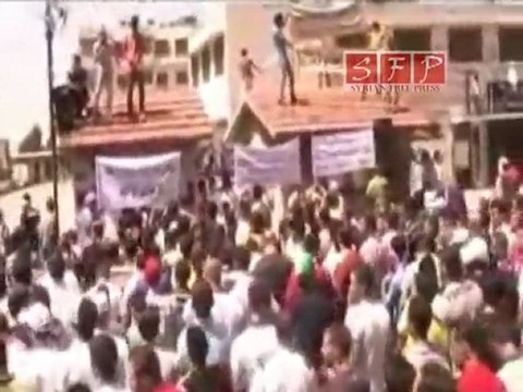 حمص القصور جمعة لن نركع إلا لله 12-8-2011