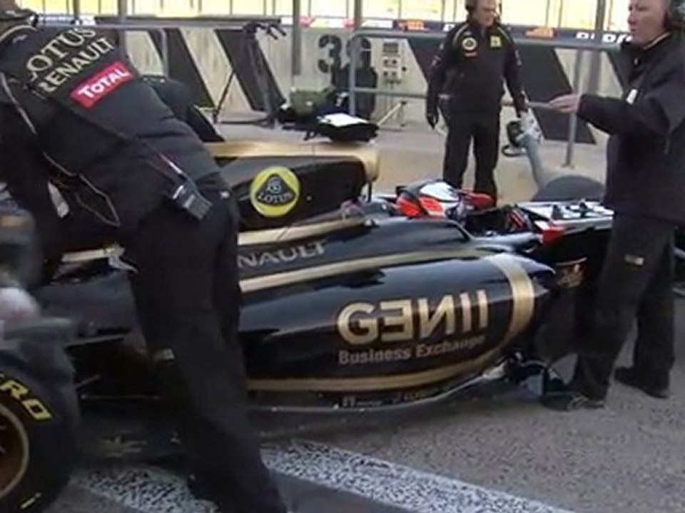 Kimi Räikkönen on the track at Lotus Renault R10 Test Valencia 2012