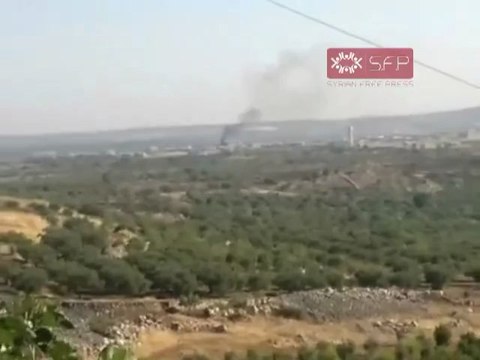 فري برس ادلب جبل الزاوية الدخان يتصاعد من قرية ابلين 8 9 2011
