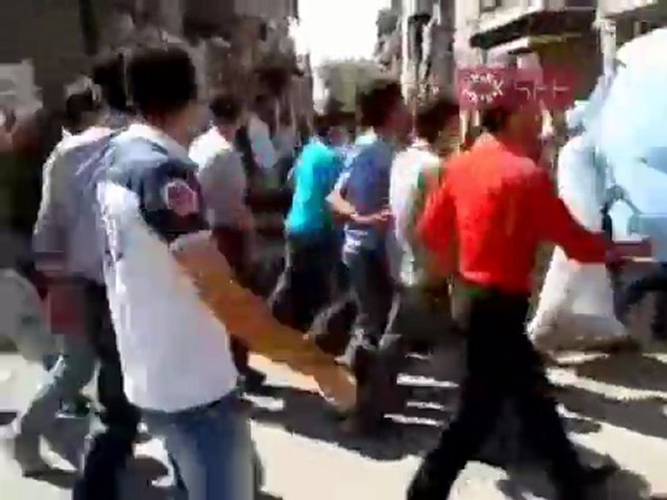 فري برس   حلب مظاهرة الصاخور جمعة الحماية الدولية  9 9 2011