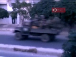 فري برس   حمص ناقلات الجند تقتحم حي البياضة 9 9 2011