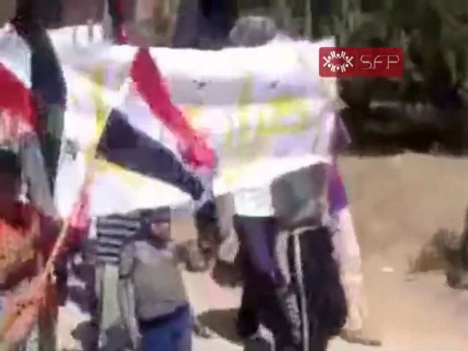فري برس   حوران عتمان  مظاهرة جمعة ماضون في إسقاط النظام 16 9 2011