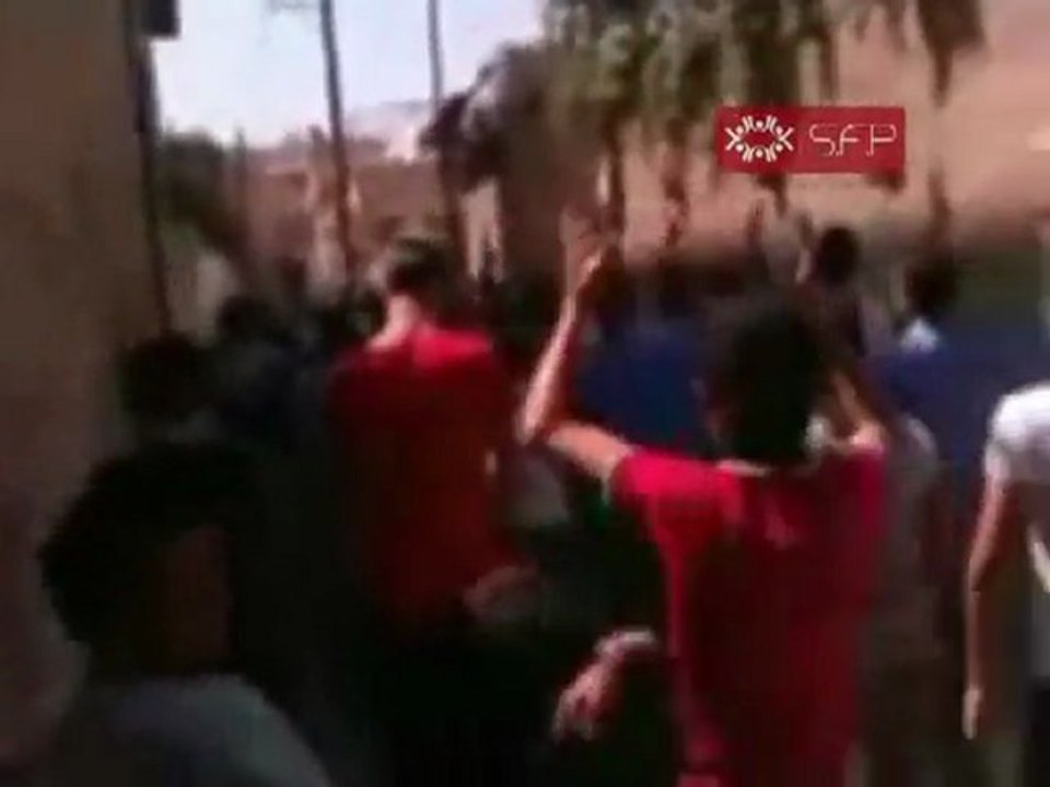 فري برس   دمشق برزة البلد   مظاهرة طلابية 20 9 2011