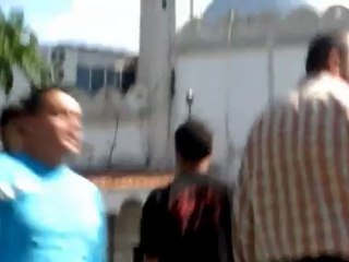 فري برس   حمص   باب السباع حصر المصلين داخل مسجد المريجة 7 10 2011