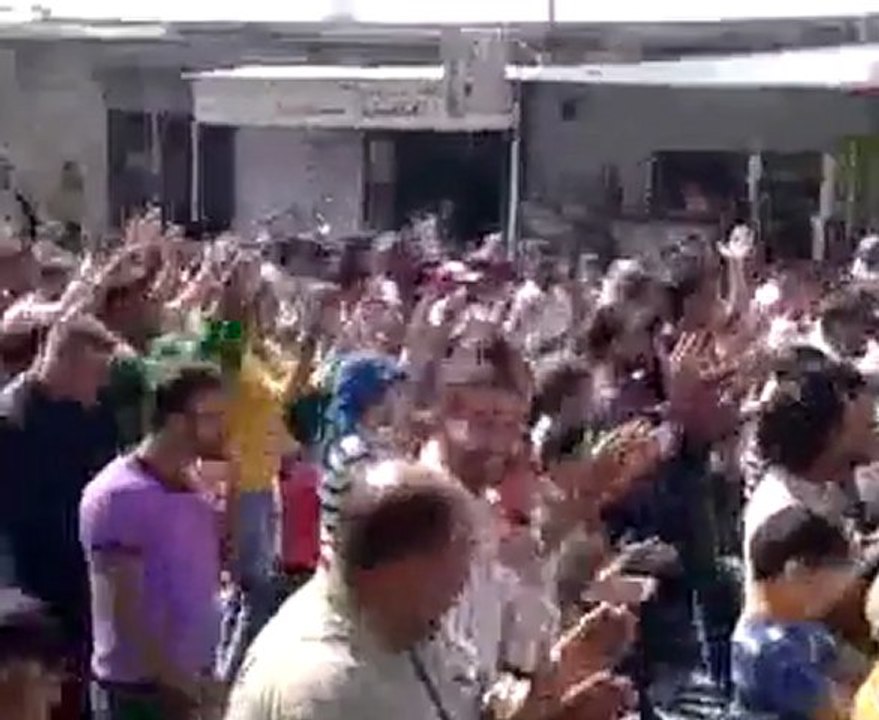 فري برس   حماة قلعة المضيق مظاهرة حاشدة تاييدا للمجلس الوطني رغم التواجد الامني 7 10 2011