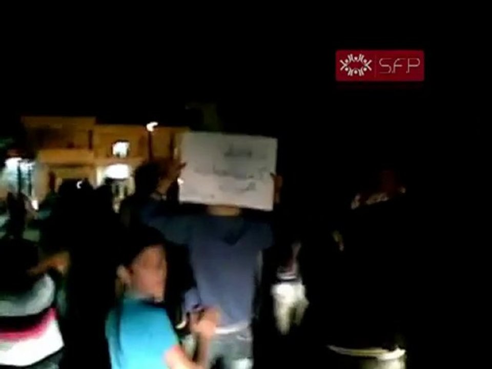 فري برس   حماه كفرزيتا سبت الشهيد مشعل تمو 08 10 2011