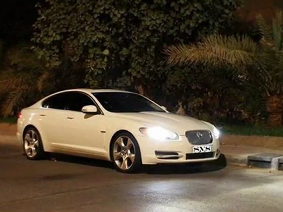 Jaguar XF 2009-White for sale in Qatar