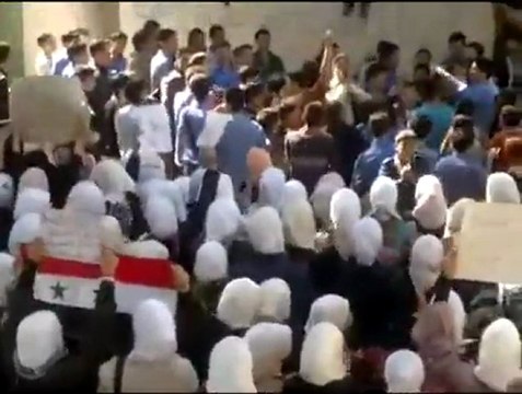 فري برس الحولة مظاهرة طلابية تنادي بإسقاط النظام 20 10 2011