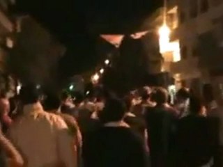 فري برس   حمص المحتلة القرابيص يامحلاها الليبية 20 10 2011