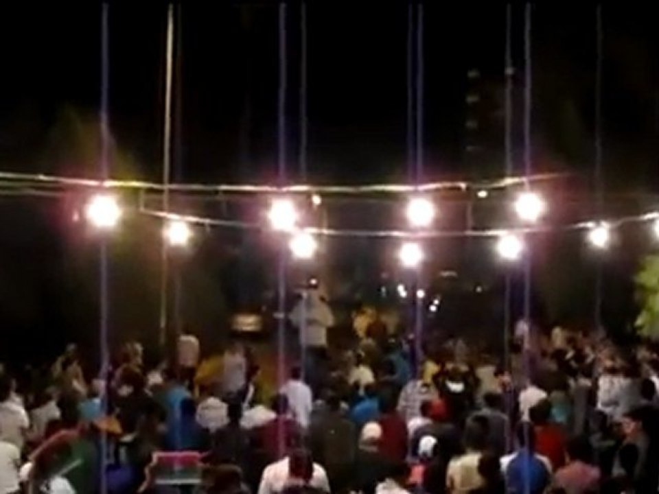 فري برس   حمص مسائية الانشاءات يلعن روحك قذافي 20 10 2011