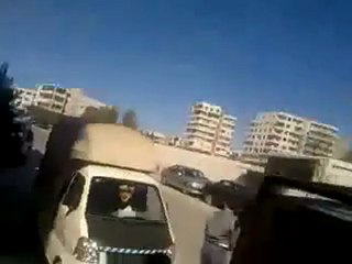 فري برس   حماة حي القصور اطلاق نار على المتظاهرين في جمعة شهداء المهلة العربية 21 10 2011