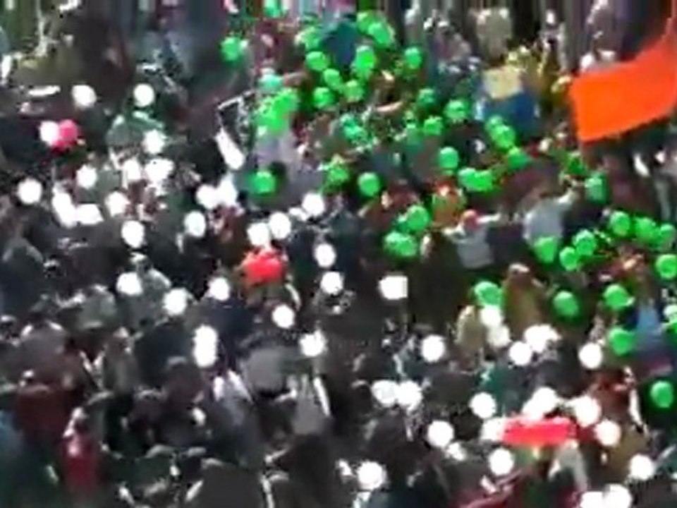 فري برس   مدينة ادلب جمعة شهداء المهلة العربية 21 10 2011 ج3