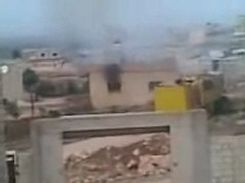 فري برس ادلب الهبيط حرق المنازل من قبل عصابات الامن والشبيحة لااسدية 24 10 2011