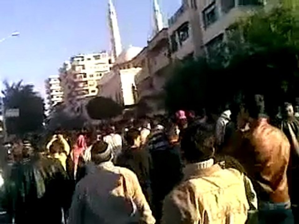 فري برس   حماه   القصور مظاهرة بعد صلاة العيد 6 11 2011 ج2