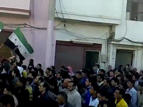 فري برس حمص المحتلة الوعر تشييع الشهيد خالد عبد الكريم الرحيم الذي استشهد على يد عصابات الأسد 7 11 2011 ج3