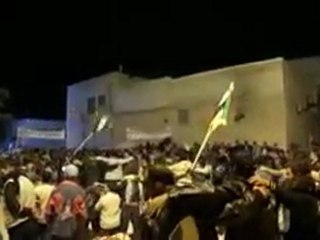 Télécharger la video: فري برس     ادلب سرمين مسائية ثاني أيام عيد الاضحى 7 11 2011 ج1