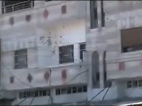 فري برس حمص المحتلة من داخل بابا عمرو المنكوبة 8 11 2011 ج1