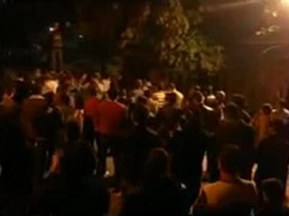 فري برس   بدنا نشيل الشرعية من الجامعة العربيةحمص المحتلة حي الغوطة 10 11 2011