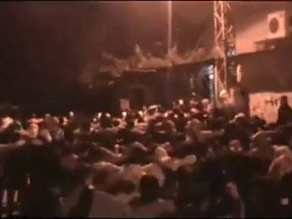 فري برس   اللاذقية   مظاهرة خلال زفاف الشهيد انور خشوف  12 11 2011