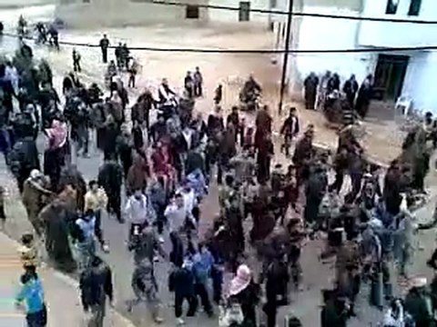 فري برس حماة كفرزيتا تشيع الشهيد ابراهيم بدر الدين العبيدان 14 11 2011 ج2