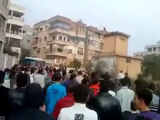فري برس   حماة   مظاهرات القصور   جمعة طرد السفراء  18 11 2011