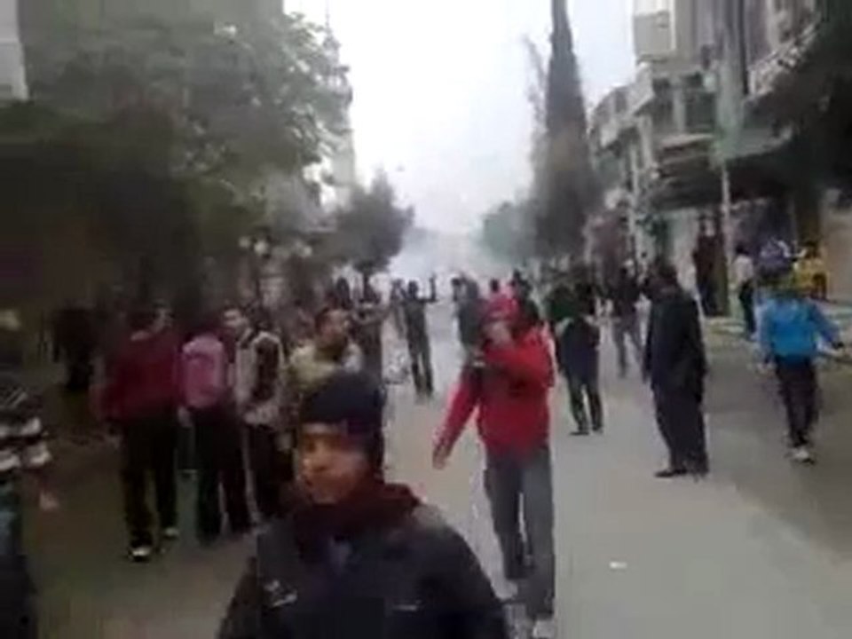 فري برس   حماة مظاهرة مسجد الشهداء الصابونية  طرد السفراء 18 11 2011